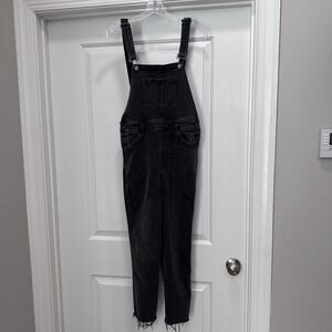 Express Black Jean Overalls Size 4 Women's Adjustable‎ Straps Frayed Hem